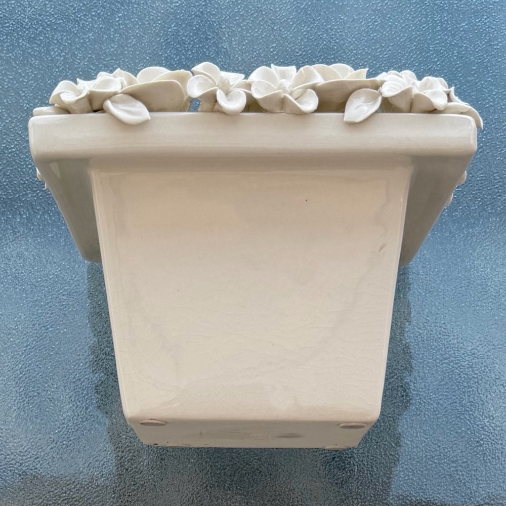 3D Mixed Floral Antique White Ceramic Square Planter/Vase - Picture 7 of 8